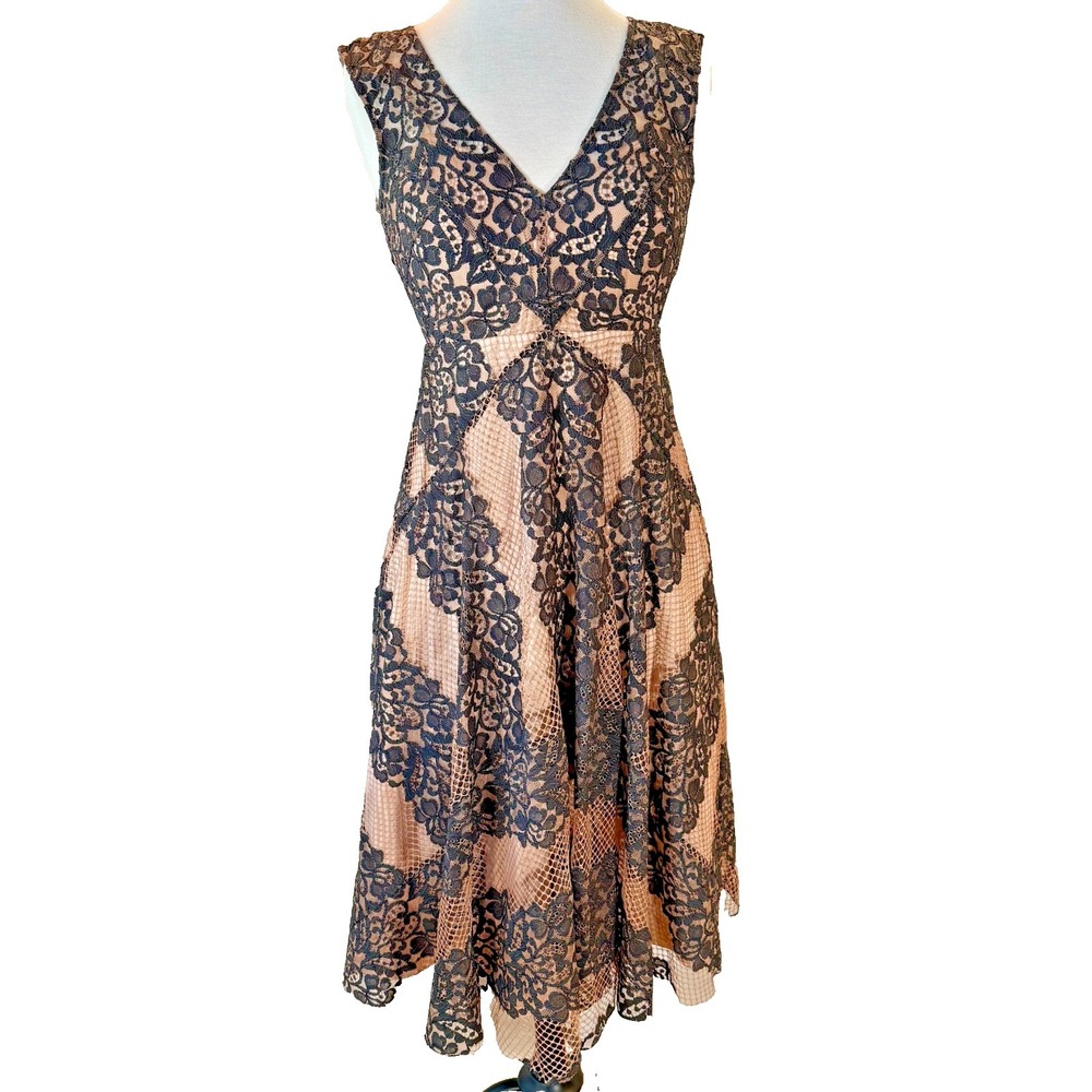 Tracy Reese Fit and Flare Black & Nude Lace Overlay Cocktail Midi Dress Size 2